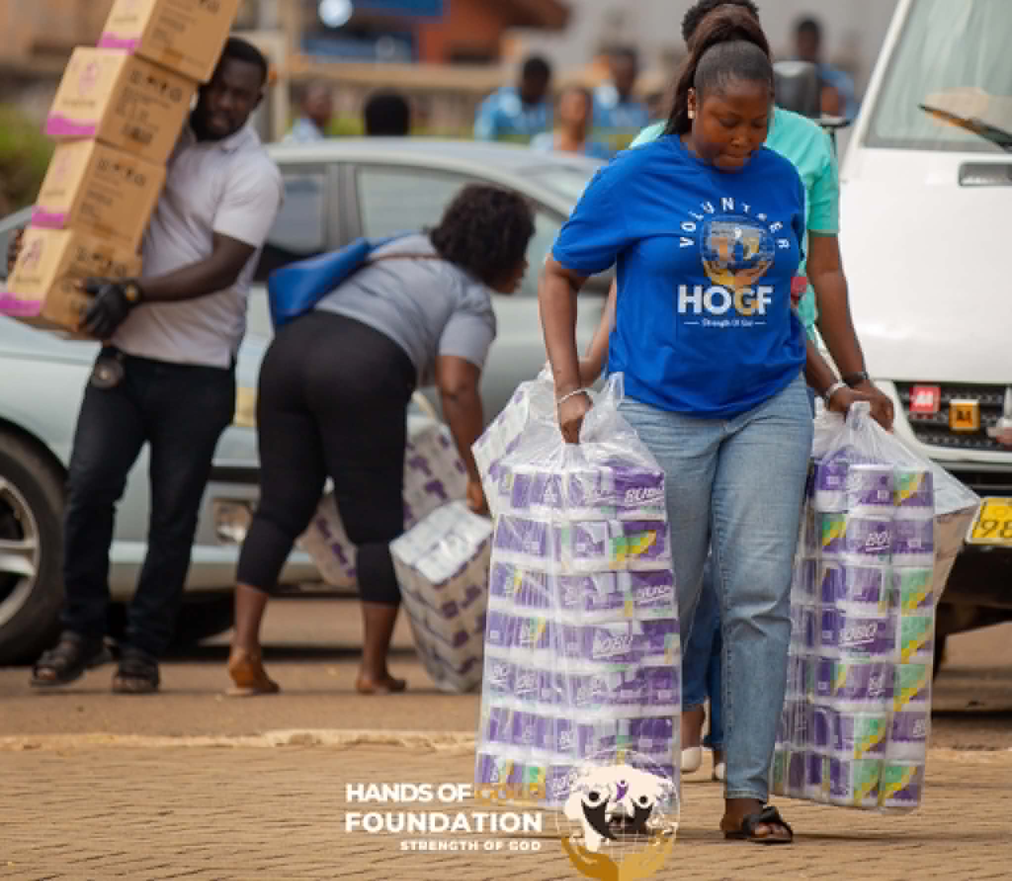 HOGF Presents Sanitary Pads & Educational Materials to Labone and Accra Girls SHS - Photo 6